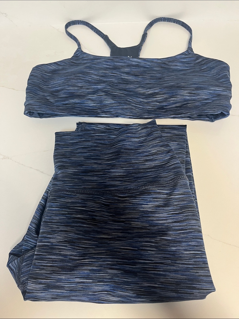 2 Piece active wear Old Navy size Medium